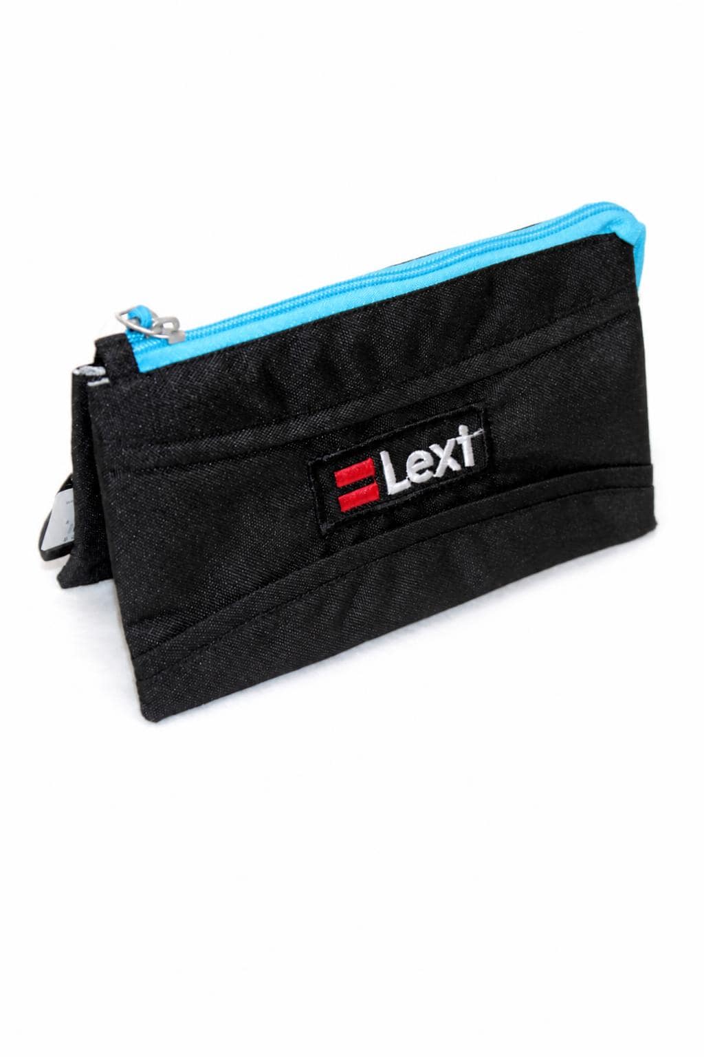 81791c77-3704-43f3-82e4-ff84d59921aa.jpg مقلمة Lexi مدرسية قماشية مثلثة بسحاب واحد - موديل 9125 - الصورة 1
