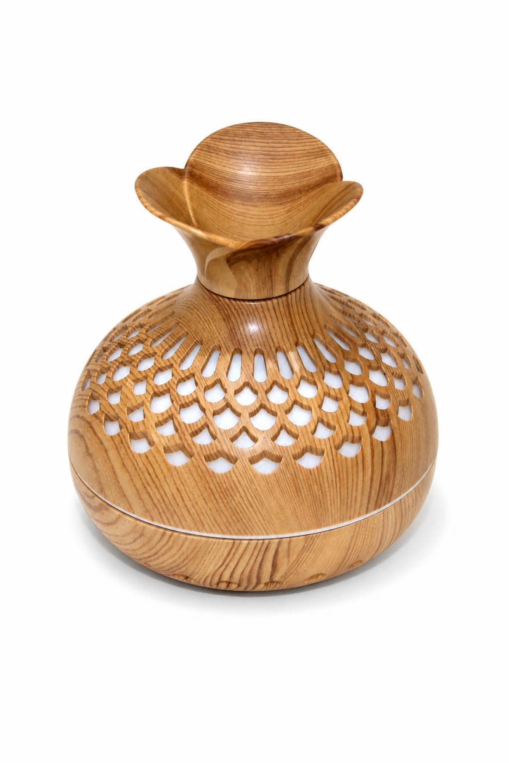 af009131-47b2-4664-af42-482130a41838.jpg مبخرة عطرية خشبية مثقبة بتصميم فازة - 1017530 - الصورة 1