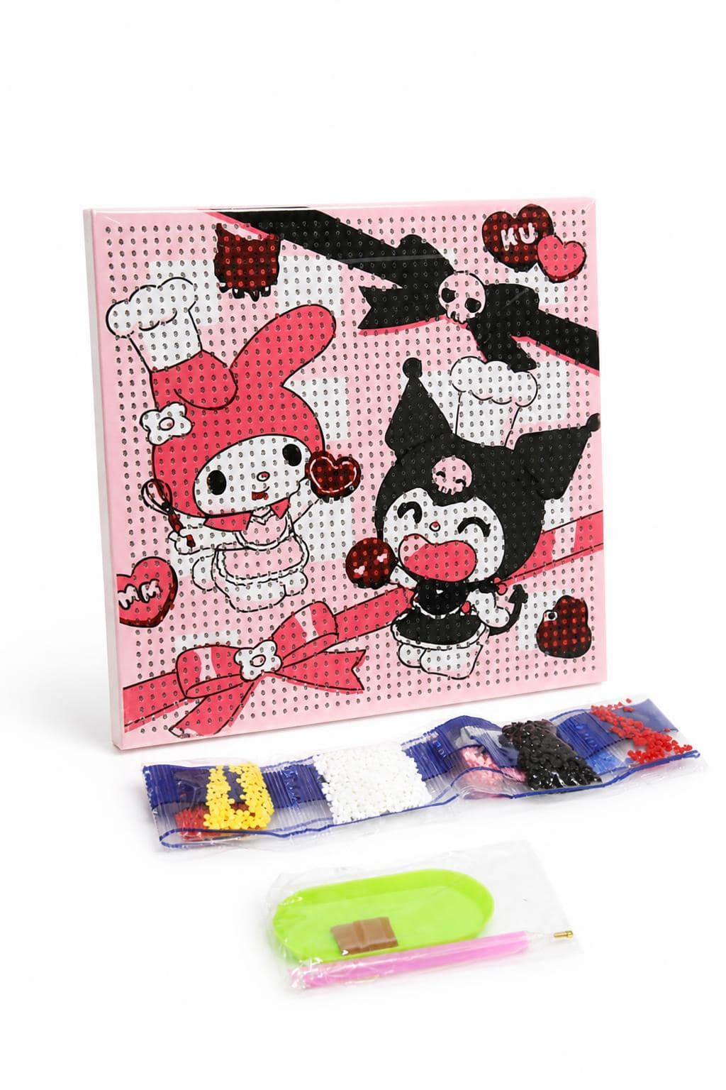0b069225-e2ba-44cd-830a-bf93a43d962d-1.jpg لوحة تلوين ستراس ببرواز خشبي 20×20 سم - موديل 1499094 - الصورة 1